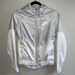 Women’s Nike Windbreaker
